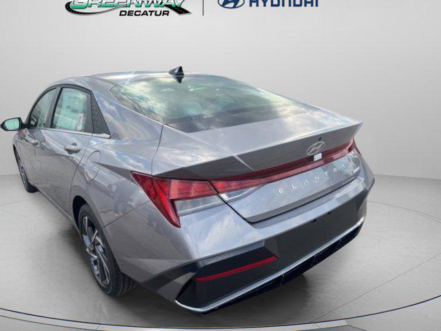 new 2025 Hyundai Elantra car, priced at $27,218