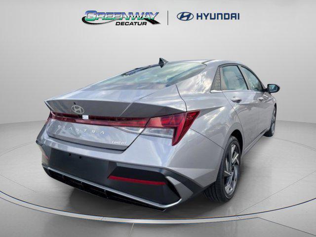 new 2025 Hyundai Elantra car, priced at $27,218