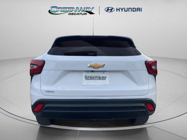 used 2024 Chevrolet Trax car, priced at $21,123