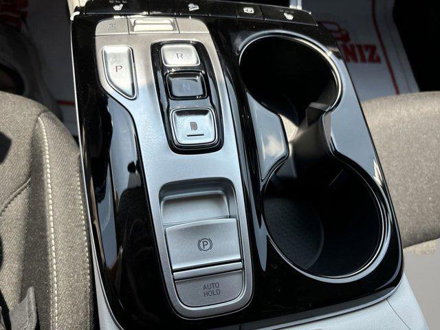 new 2024 Hyundai TUCSON Hybrid car, priced at $34,034