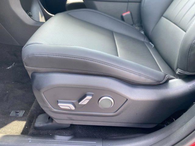 new 2025 Hyundai Santa Fe car, priced at $38,028