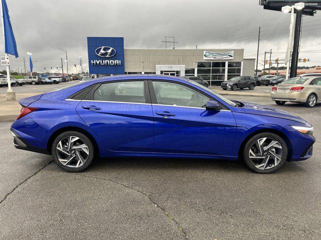 new 2025 Hyundai Elantra car, priced at $27,121