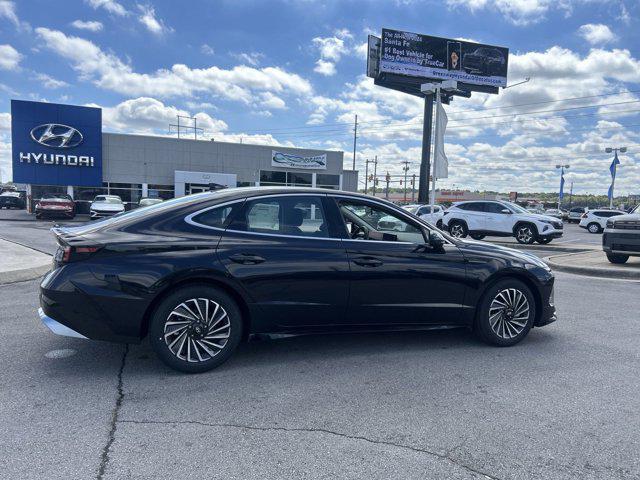 new 2025 Hyundai Sonata Hybrid car, priced at $31,663