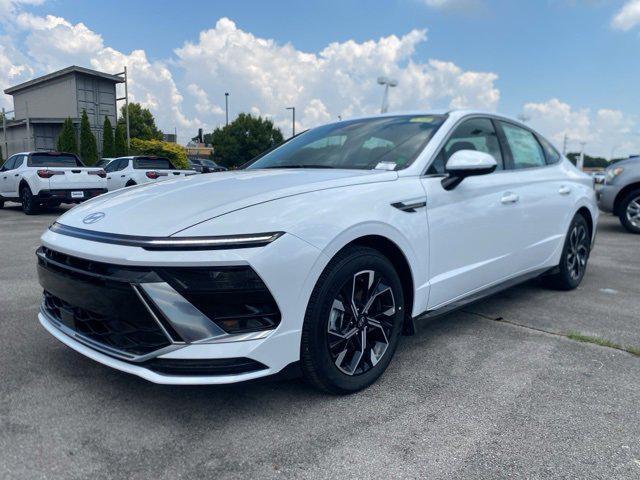 new 2025 Hyundai Sonata car, priced at $28,885