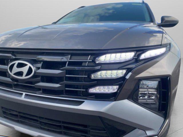 new 2025 Hyundai TUCSON Hybrid car, priced at $38,715