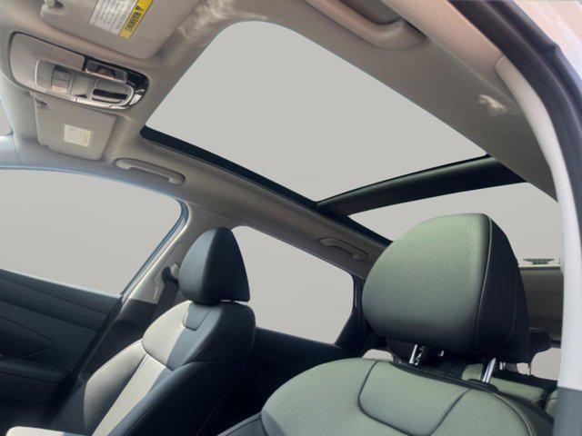 new 2025 Hyundai TUCSON Hybrid car, priced at $37,306