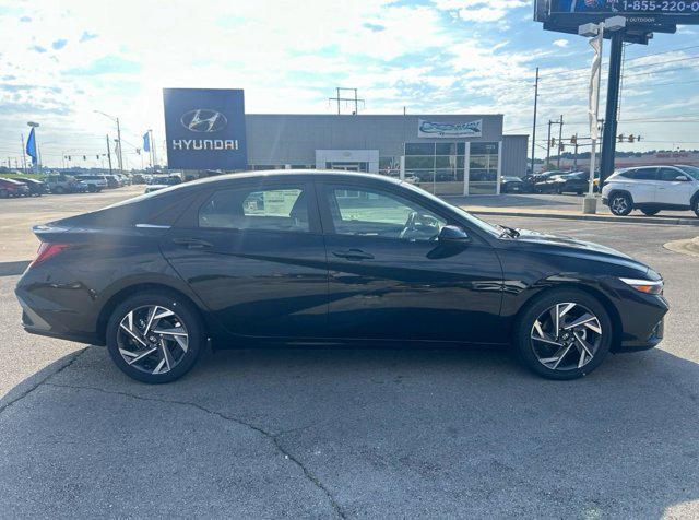 new 2025 Hyundai Elantra car, priced at $26,260