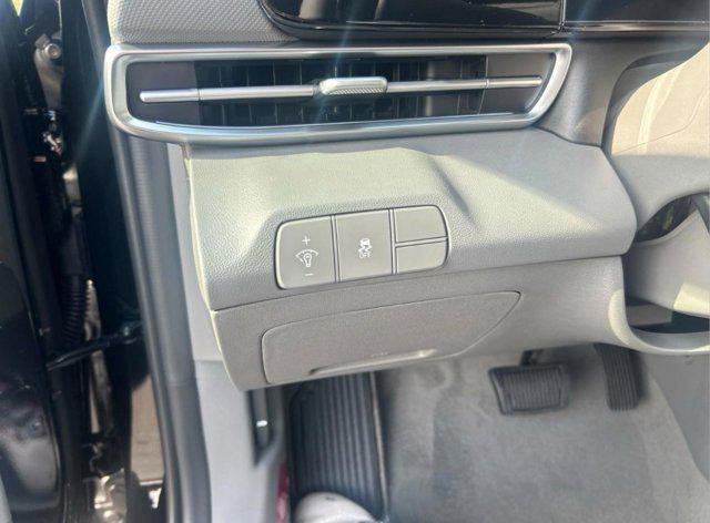 new 2025 Hyundai Elantra car, priced at $25,360