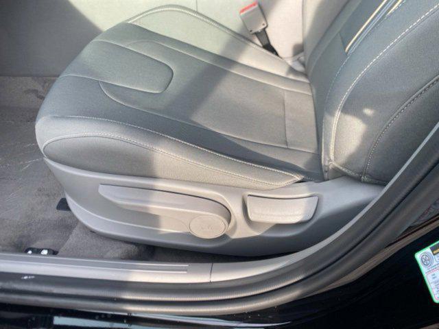 new 2025 Hyundai Elantra car, priced at $25,105