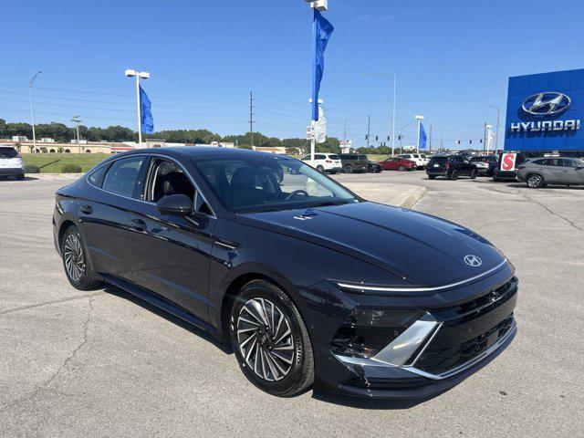 new 2024 Hyundai Sonata Hybrid car, priced at $35,714