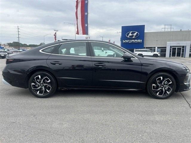 new 2024 Hyundai Sonata car, priced at $27,909