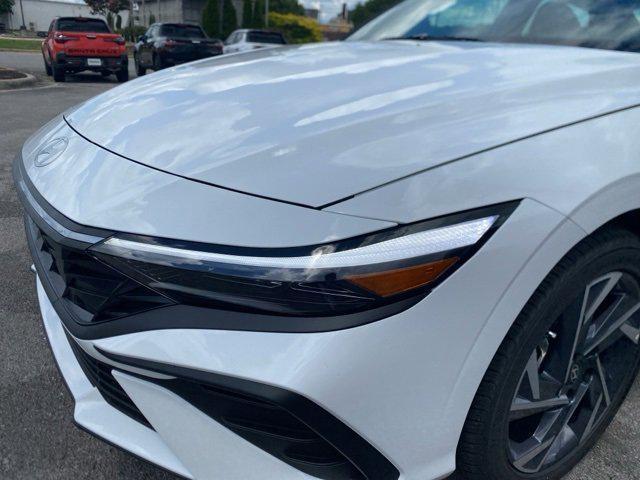 new 2025 Hyundai Elantra car, priced at $25,665