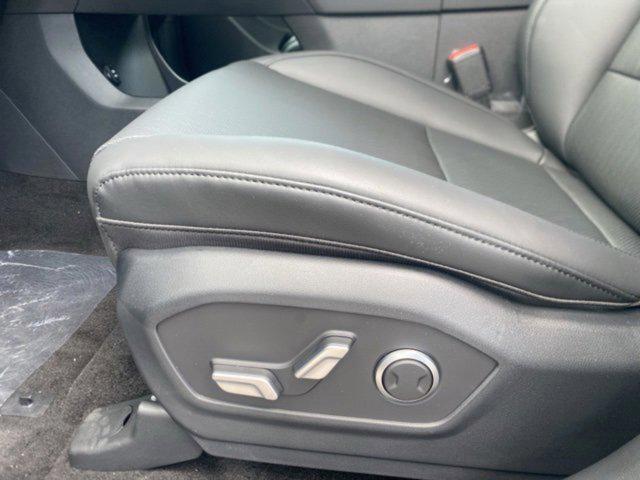 new 2025 Hyundai Santa Fe car, priced at $40,700