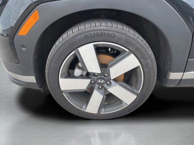 used 2024 Hyundai Santa Fe car, priced at $37,021