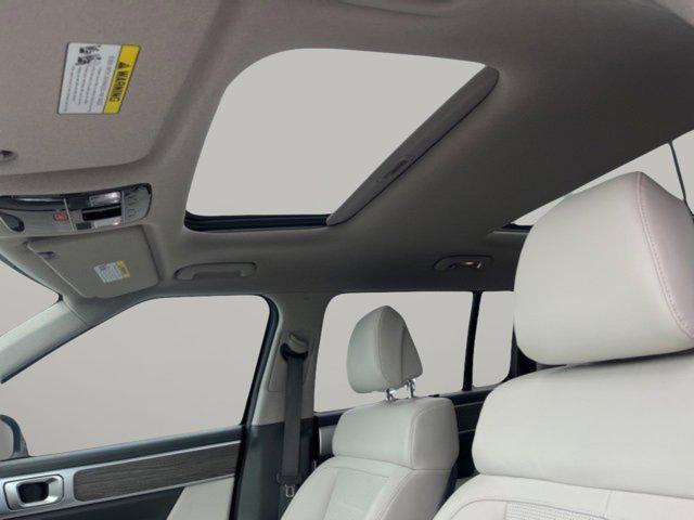 used 2024 Hyundai Santa Fe car, priced at $37,021