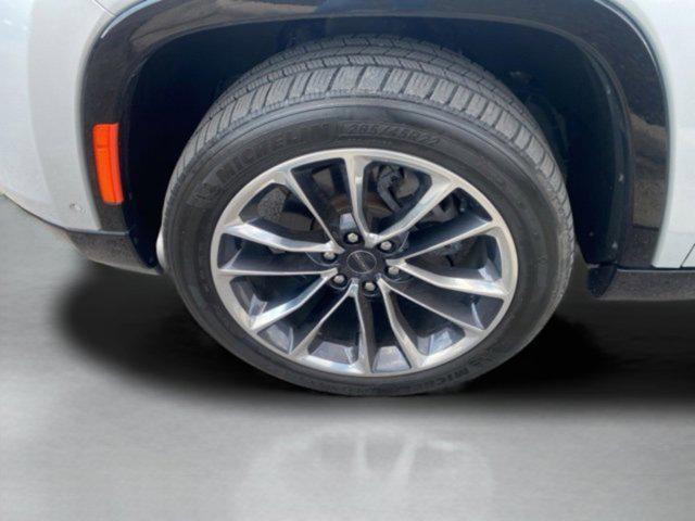 used 2022 Jeep Wagoneer car, priced at $41,995