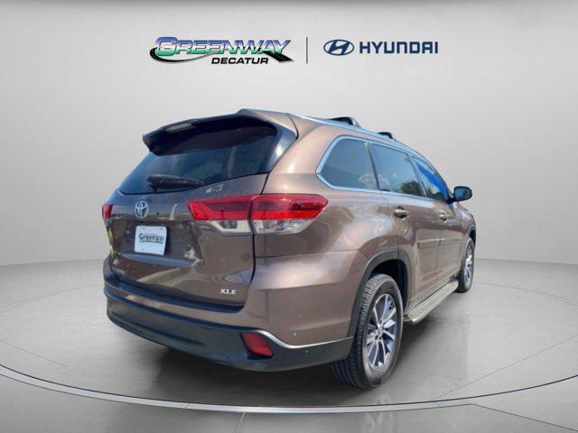 used 2017 Toyota Highlander car, priced at $14,995