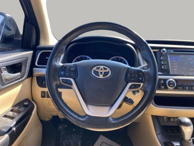 used 2017 Toyota Highlander car, priced at $14,995
