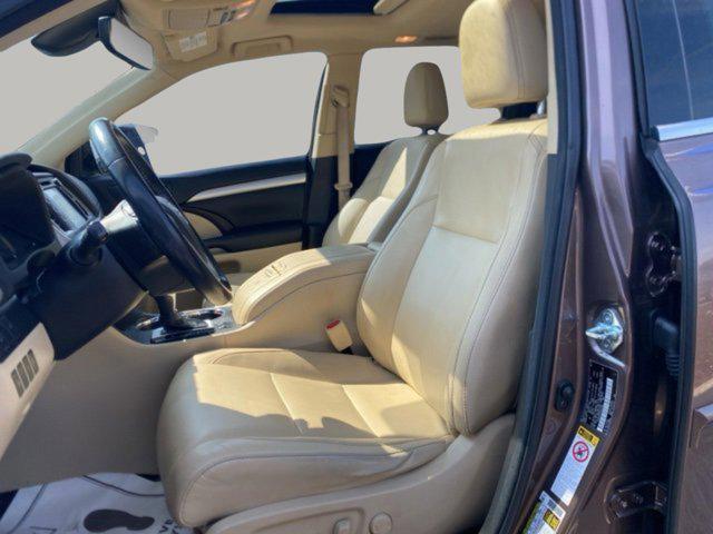 used 2017 Toyota Highlander car, priced at $14,995