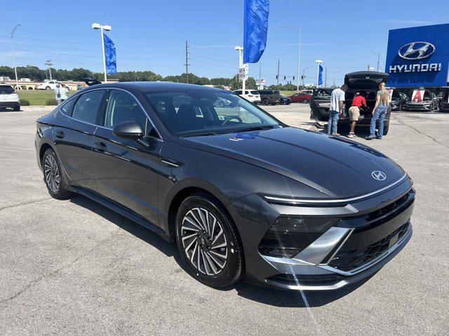 new 2024 Hyundai Sonata Hybrid car, priced at $30,540