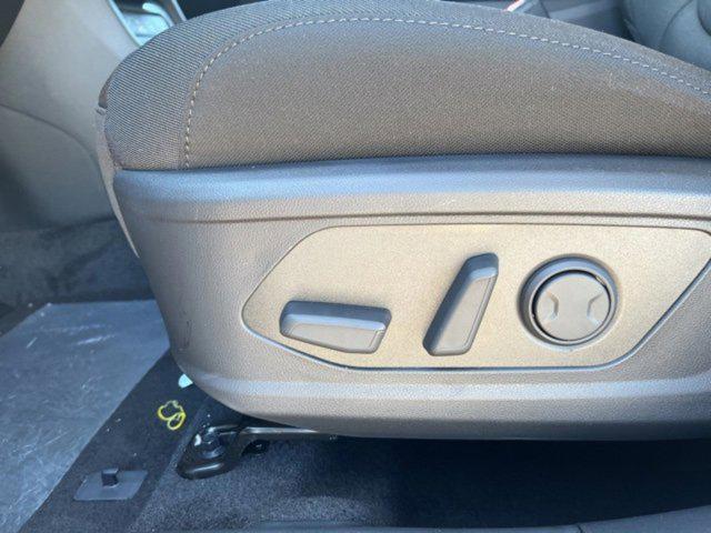 new 2025 Hyundai TUCSON Hybrid car, priced at $34,779