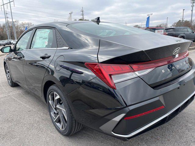 new 2025 Hyundai Elantra car, priced at $26,193