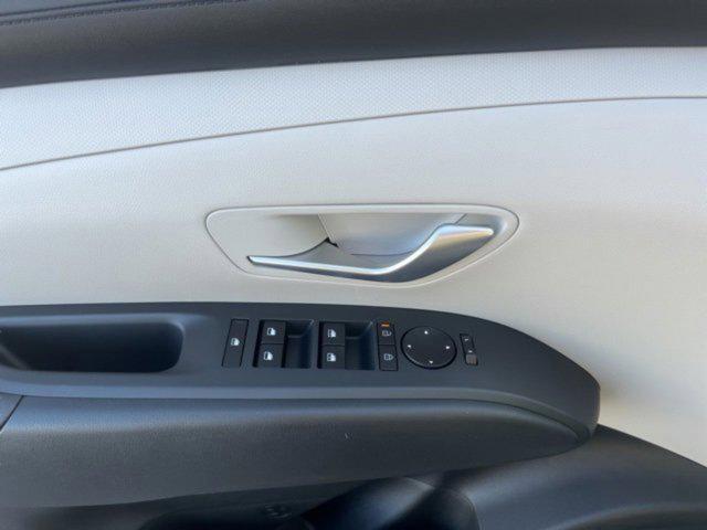 new 2025 Hyundai Tucson car, priced at $32,007
