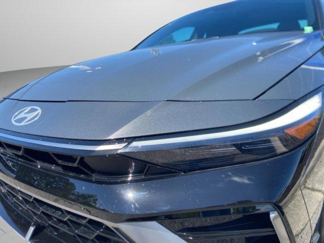 new 2025 Hyundai Elantra car, priced at $30,805