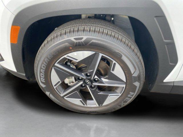 new 2025 Hyundai TUCSON Hybrid car, priced at $39,505