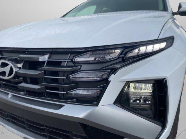 new 2025 Hyundai TUCSON Hybrid car, priced at $39,505