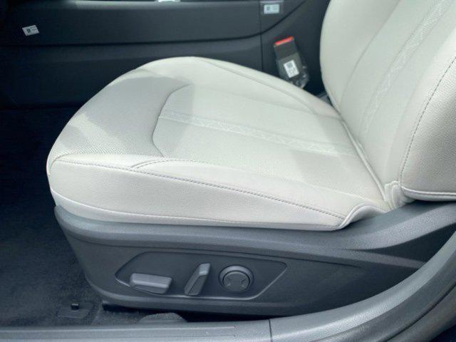 new 2025 Hyundai Sonata Hybrid car, priced at $37,455