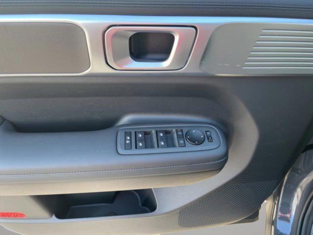 new 2025 Hyundai Santa Fe car, priced at $39,024