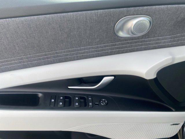 new 2025 Hyundai Elantra car, priced at $27,594