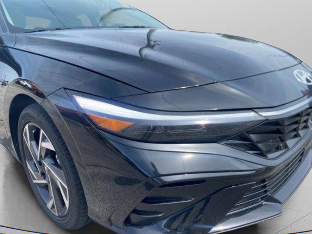new 2025 Hyundai Elantra car, priced at $27,594