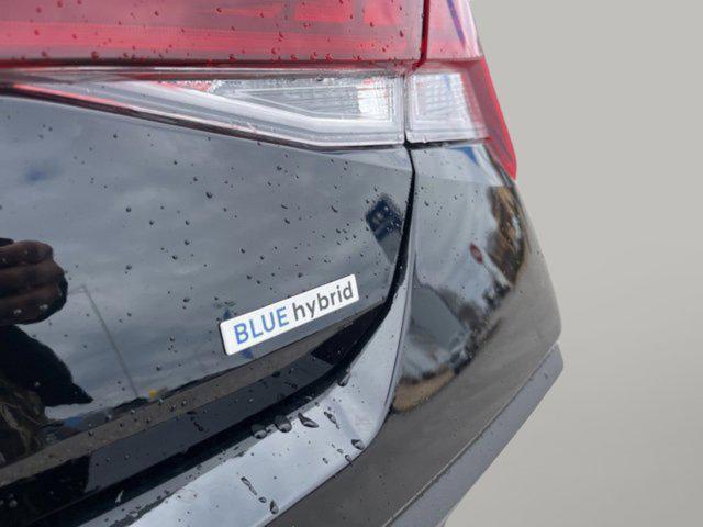 new 2025 Hyundai ELANTRA HEV car, priced at $26,006