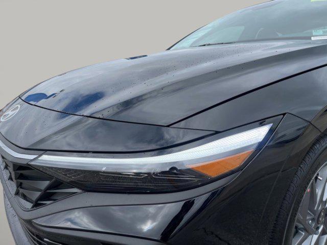new 2025 Hyundai ELANTRA HEV car, priced at $26,006