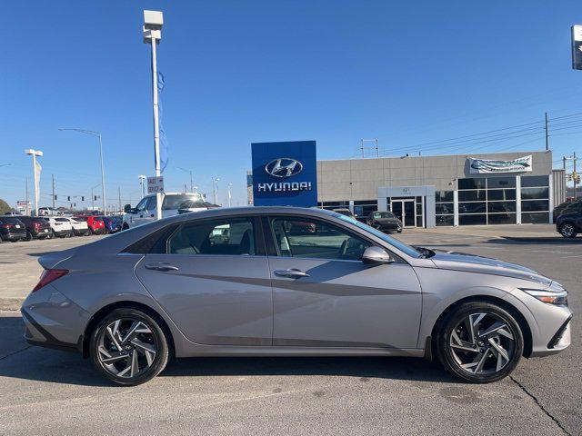 new 2025 Hyundai Elantra car, priced at $27,140