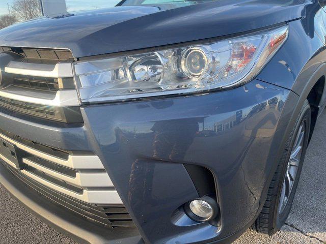 used 2019 Toyota Highlander car, priced at $28,502