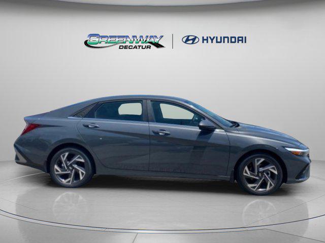 new 2025 Hyundai Elantra car, priced at $25,672