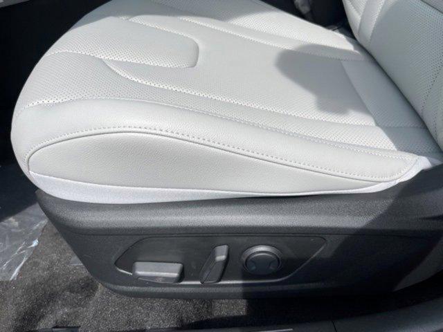 new 2025 Hyundai Elantra car, priced at $28,074