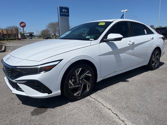 new 2025 Hyundai Elantra car, priced at $31,132