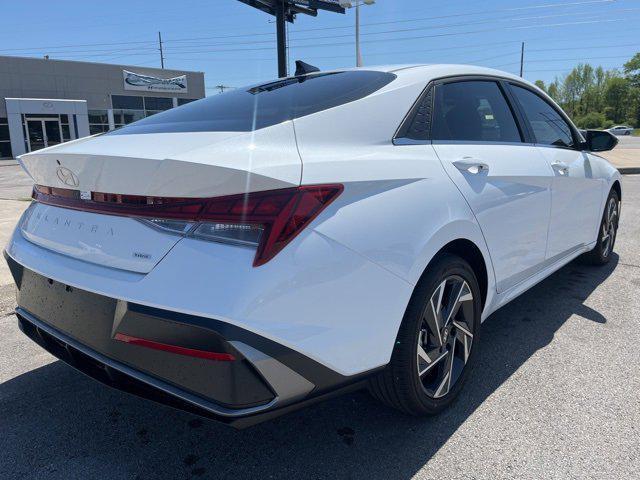 new 2025 Hyundai Elantra car, priced at $31,132