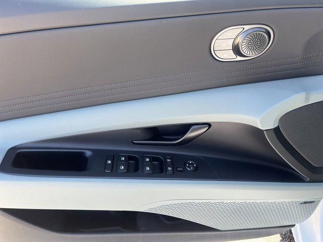 new 2025 Hyundai Elantra car, priced at $31,132