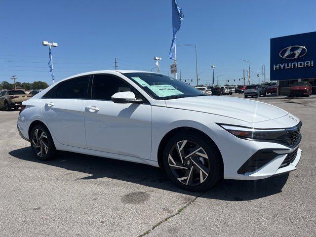 new 2025 Hyundai Elantra car, priced at $31,132