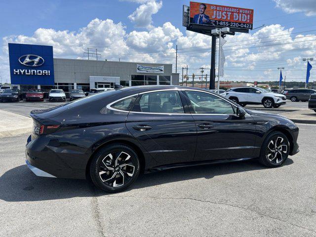 new 2024 Hyundai Sonata car, priced at $26,916