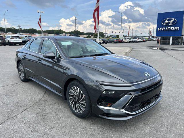 new 2024 Hyundai Sonata Hybrid car, priced at $30,548