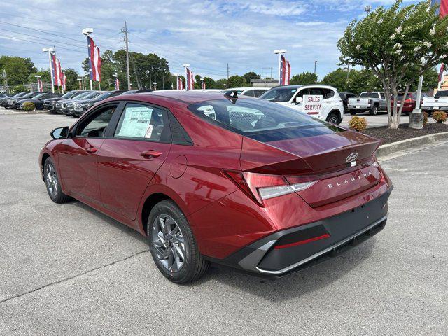 new 2024 Hyundai Elantra car, priced at $23,432