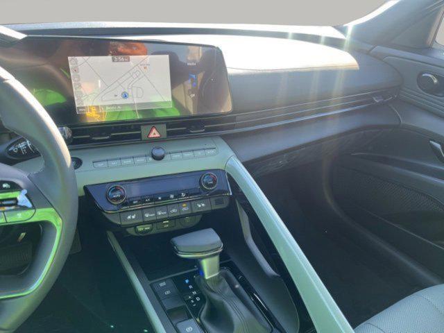 new 2025 Hyundai Elantra car, priced at $30,997