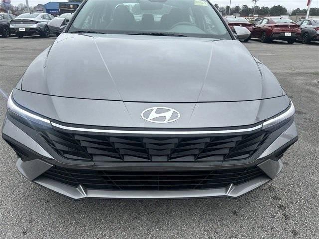 new 2024 Hyundai Elantra HEV car, priced at $25,558