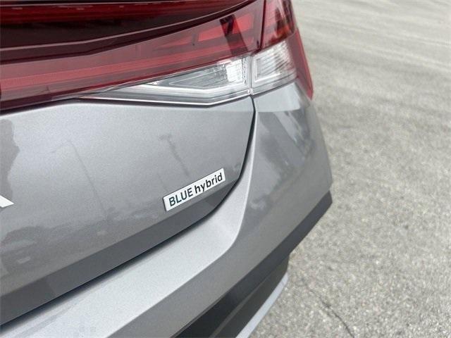 new 2024 Hyundai Elantra HEV car, priced at $25,558